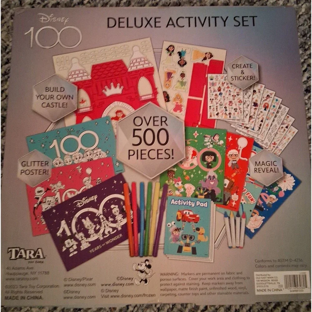 Disney Deluxe Activity Set 500 Pieces Glitter Posters Markers Crayons Stickers